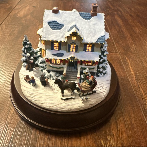 Vintage Hawthorne Village Thomas Kincaid Victorian Lights Christmas Eve 79262 - Picture 1 of 6